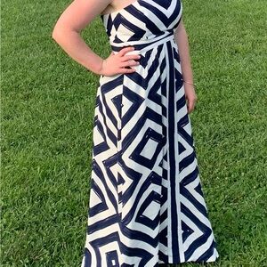 Vineyard Vines Blue and White Strapless Maxi Dress Size 8